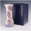 Image 3 : Moorcroft Pottery by Sally Tuffin Collector's Club Vase, Daisy