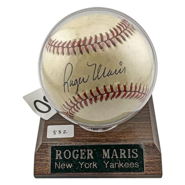 Roger Maris Signed Baseball w/ Certificate