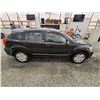 Image 12 : PARKSVILLE - 2010 DODGE CALIBER, BLACK, 208313 KMS, FRONT WHEEL DRIVE. - D528199