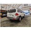 Image 14 : PARKSVILLE - 2005 HYUNDAI SANTA FE, WHITE, 193197 KMS, ALL WHEEL DRIVE. - D977927