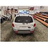 Image 19 : PARKSVILLE - 2005 HYUNDAI SANTA FE, WHITE, 193197 KMS, ALL WHEEL DRIVE. - D977927