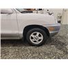 Image 25 : PARKSVILLE - 2005 HYUNDAI SANTA FE, WHITE, 193197 KMS, ALL WHEEL DRIVE. - D977927