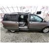 Image 40 : PARKSVILLE - 2004 TOYOTA SIENNA XLE, GREY, 310307 KMS, FRONT WHEEL DRIVE. - B063442