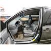 Image 49 : PARKSVILLE - 2004 TOYOTA SIENNA XLE, GREY, 310307 KMS, FRONT WHEEL DRIVE. - B063442