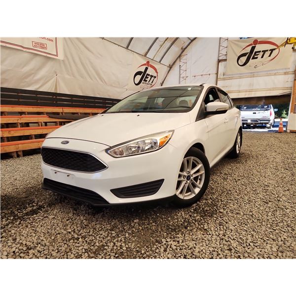 2017 FORD FOCUS, WHITE, 123604 KMS, FRONT WHEEL DRIVE. - B330139