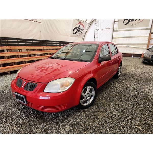 PARKSVILLE - 2005 PONTIAC PURSUIT, RED, 146090 KMS, FRONT WHEEL DRIVE. - D519798