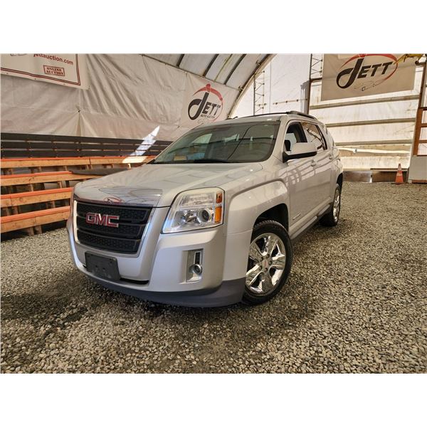 2015 GMC TERRAIN, SILVER, 238059 KMS, FRONT WHEEL DRIVE. - D294886
