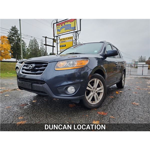 DUNCAN - 2010 HYUNDAI SANTA FE, BLUE, 239959 KMS, ALL WHEEL DRIVE. - D383142