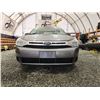 Image 5 : PARKSVILLE - 2010 FORD FOCUS, GREY, 95294 KMS, FRONT WHEEL DRIVE. - D187969