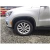 Image 31 : PARKSVILLE - 2017 VW TIGUAN, SILVER, 105537 KMS, ALL WHEEL DRIVE. - D030769
