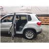 Image 45 : PARKSVILLE - 2017 VW TIGUAN, SILVER, 105537 KMS, ALL WHEEL DRIVE. - D030769