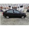 Image 12 : PARKSVILLE - 2010 HYUNDAI ACCENT, BLACK, 231142 KMS, FRONT WHEEL DRIVE. - B529032