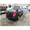 Image 15 : PARKSVILLE - 2010 HYUNDAI ACCENT, BLACK, 231142 KMS, FRONT WHEEL DRIVE. - B529032