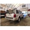 Image 14 : PARKSVILLE - 2006 JEEP COMMANDER, SILVER, 172467 MILES, FOUR WHEEL DRIVE. - B166905
