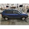 Image 13 : PARKSVILLE - 2006 HYUNDAI TUCSON, BLUE, 288053 KMS, ALL WHEEL DRIVE. NO RESERVE. - P455417