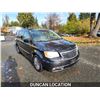 Image 6 : DUNCAN - 2013 CHRYSLER TOWN AND COUNTRY, BLACK, 239965 KMS, FRONT WHEEL DRIVE. - D675821