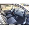 Image 26 : DUNCAN - 2007 NISSAN VERSA, GREY, 211759 KMS, FRONT WHEEL DRIVE. - D384306