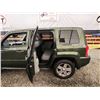 Image 45 : PARKSVILLE - 2007 JEEP PATRIOT, GREEN, 272164 KMS, FOUR WHEEL DRIVE. - P417349