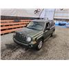 Image 4 : PARKSVILLE - 2007 JEEP PATRIOT, GREEN, 272164 KMS, FOUR WHEEL DRIVE. - P417349