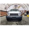 Image 5 : PARKSVILLE - 2006 JEEP LIBERTY, SILVER, 265668 KMS, 4X4. - D275342