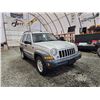 Image 8 : PARKSVILLE - 2006 JEEP LIBERTY, SILVER, 265668 KMS, 4X4. - D275342