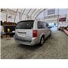 Image 14 : PARKSVILLE - 2009 DODGE GRAND CARAVAN, SILVER, 303661 KMS, FRONT WHEEL DRIVE. - P688948