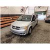Image 3 : PARKSVILLE - 2009 DODGE GRAND CARAVAN, SILVER, 303661 KMS, FRONT WHEEL DRIVE. - P688948