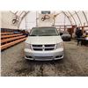 Image 5 : PARKSVILLE - 2009 DODGE GRAND CARAVAN, SILVER, 303661 KMS, FRONT WHEEL DRIVE. - P688948