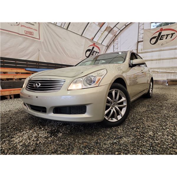PARKSVILLE - 2007 INFINITY G35X, BIEGE, 295940 KMS, FOUR WHEEL DRIVE. - P806389