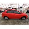 Image 12 : PARKSVILLE - 2011 TOYOTA MATRIX, RED, 173273 KMS, ALL WHEEL DRIVE. - D020256