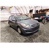 Image 8 : PARKSVILLE - 2013 HYUNDAI ACCENT, GREY, 164571 KMS, FRONT WHEEL DRIVE. - P064444