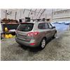 Image 15 : PARKSVILLE - 2011 HYUNDAI SANTA FE, GREY, 204491 KMS, FRONT WHEEL DRIVE. - D037929