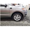 Image 25 : PARKSVILLE - 2011 HYUNDAI SANTA FE, GREY, 204491 KMS, FRONT WHEEL DRIVE. - D037929