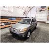 Image 4 : PARKSVILLE - 2011 HYUNDAI SANTA FE, GREY, 204491 KMS, FRONT WHEEL DRIVE. - D037929