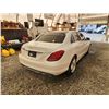 Image 15 : PARKSVILLE - 2016 MERCEDES L 300, WHITE, 169409 KMS, REAR WHEEL DRIVE. - D178927