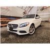 Image 1 : PARKSVILLE - 2016 MERCEDES L 300, WHITE, 169409 KMS, REAR WHEEL DRIVE. - D178927