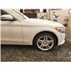 Image 25 : PARKSVILLE - 2016 MERCEDES L 300, WHITE, 169409 KMS, REAR WHEEL DRIVE. - D178927
