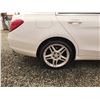 Image 27 : PARKSVILLE - 2016 MERCEDES L 300, WHITE, 169409 KMS, REAR WHEEL DRIVE. - D178927