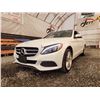 Image 2 : PARKSVILLE - 2016 MERCEDES L 300, WHITE, 169409 KMS, REAR WHEEL DRIVE. - D178927