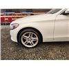 Image 31 : PARKSVILLE - 2016 MERCEDES L 300, WHITE, 169409 KMS, REAR WHEEL DRIVE. - D178927
