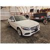 Image 9 : PARKSVILLE - 2016 MERCEDES L 300, WHITE, 169409 KMS, REAR WHEEL DRIVE. - D178927