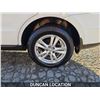 Image 17 : DUNCAN - 2010 HYUNDAI SANTA FE, WHITE, 205386 KMS, ALL WHEEL DRIVE. - D377047
