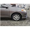 Image 25 : PARKSVILLE - 2004 TOYOTA MATRIX, SILVER, 225798 KMS, FOUR WHEEL DRIVE. - D832416