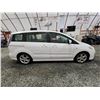Image 11 : PARKSVILLE - 2009 MAZDA 5, WHITE, 298516 KMS, FRONT WHEEL DRIVE. - D331345