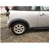 Image 27 : PARKSVILLE - 2004 MINI COOPER, SILVER, 182561 KMS, FRONT WHEEL DRIVE. - PC54226
