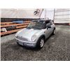 Image 3 : PARKSVILLE - 2004 MINI COOPER, SILVER, 182561 KMS, FRONT WHEEL DRIVE. - PC54226