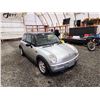 Image 9 : PARKSVILLE - 2004 MINI COOPER, SILVER, 182561 KMS, FRONT WHEEL DRIVE. - PC54226