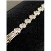 Image 5 : 320 -- PRINCESS CUT TENNIS BRACELET