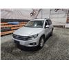 Image 3 : PARKSVILLE - 2017 VW TIGUAN, SILVER, 105537 KMS, ALL WHEEL DRIVE. - D030769