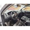 Image 50 : PARKSVILLE - 2017 VW TIGUAN, SILVER, 105537 KMS, ALL WHEEL DRIVE. - D030769